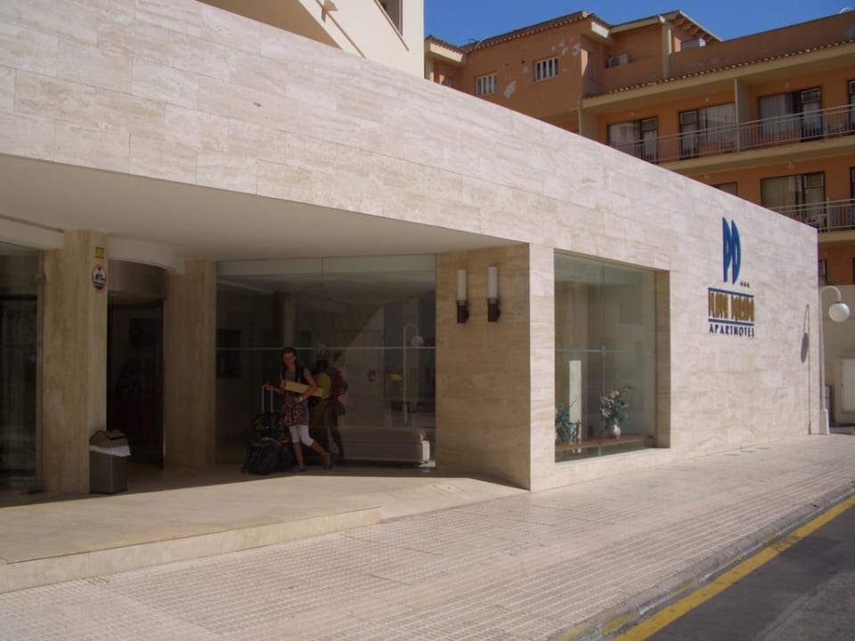 Eingang Aparthotel Playa Dorada