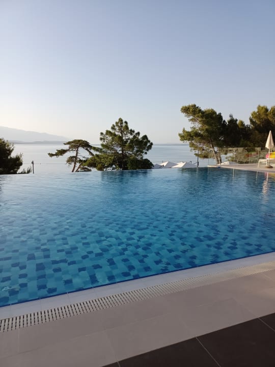 Pool Valamar Carolina Hotel & Villas