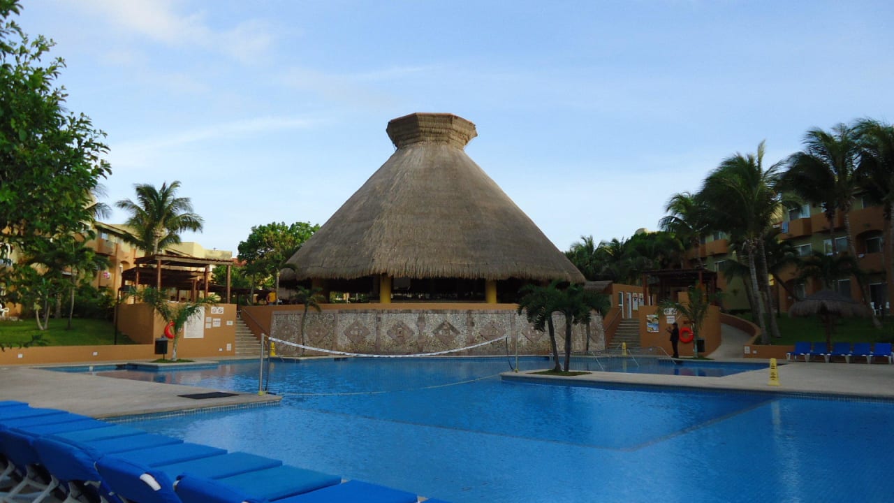 Pool-Bar Viva Azteca by Wyndham - All Inclusive Resort