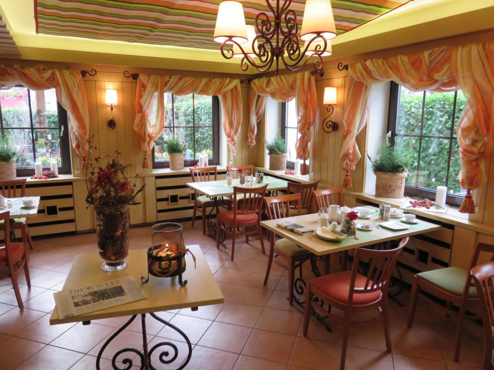 Frühstücksraum Hotel Schwarzwälder Hof