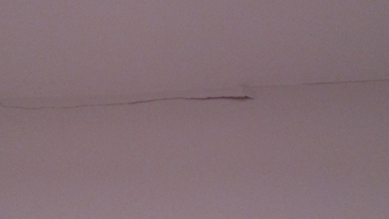 Tiefe Mauerschäden  Parkhotel Klosterneuburg