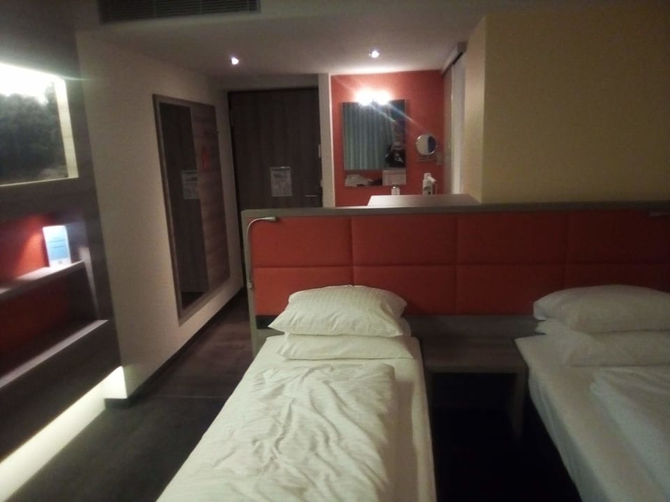 Zimmer ibis Styles Nagold-Schwarzwald