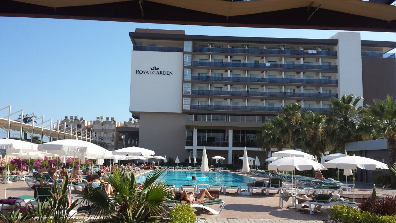 Ausblick von der Poolbar Hotel Royal Garden Beach