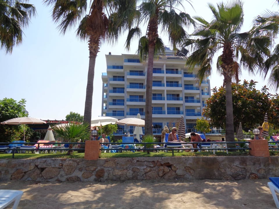 Ansicht vom Strand Venessa Beach Hotel