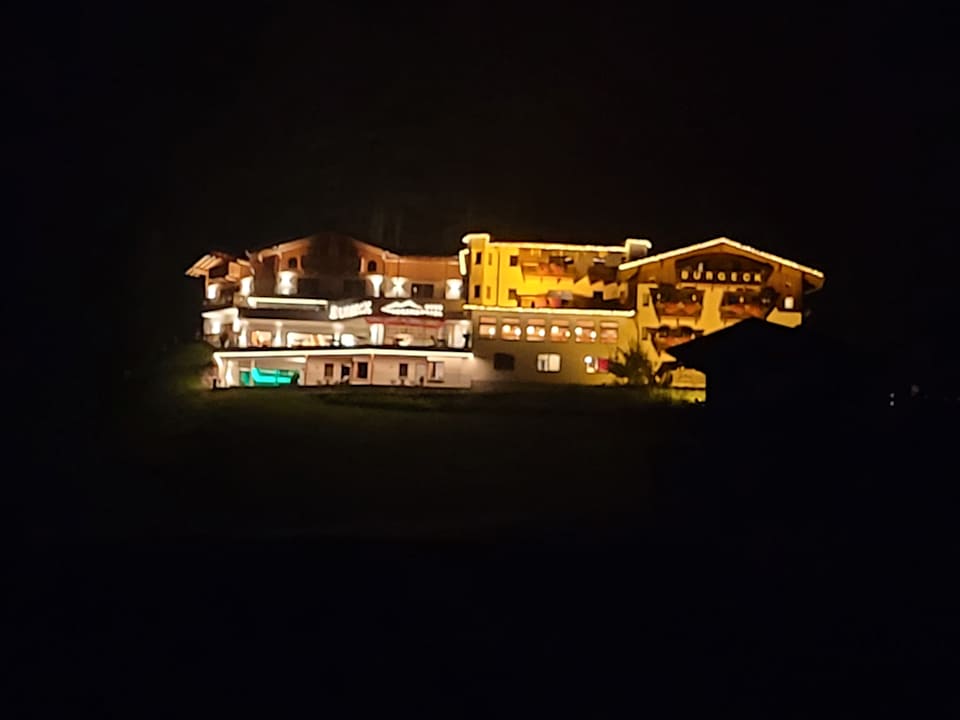 Außenansicht Panoramahotel Burgeck