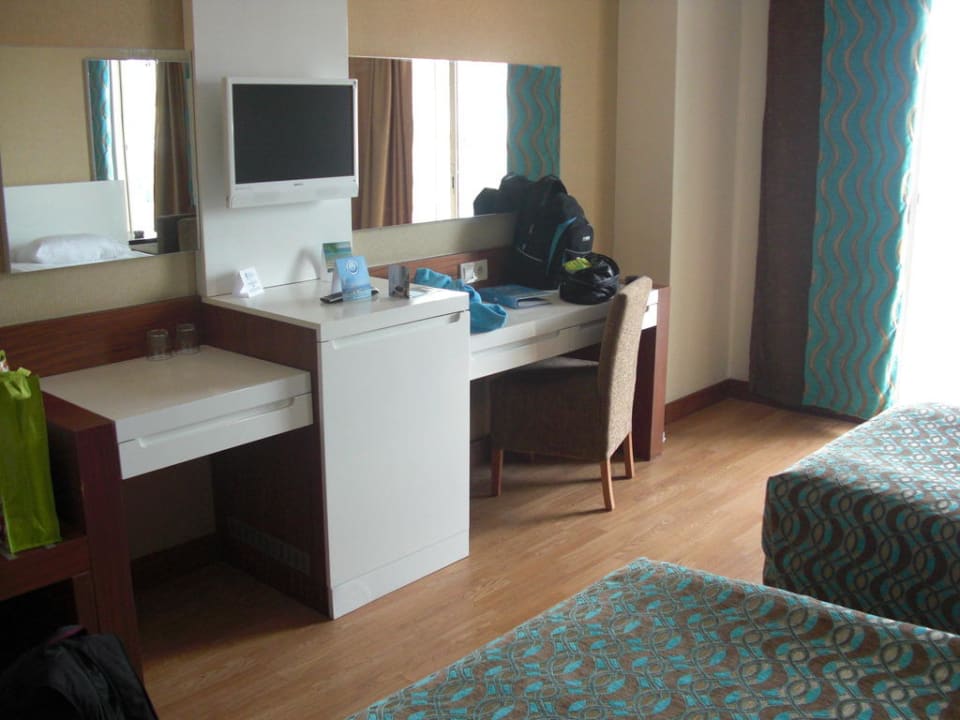 Zimmer Seaden Sea World Resort & Spa