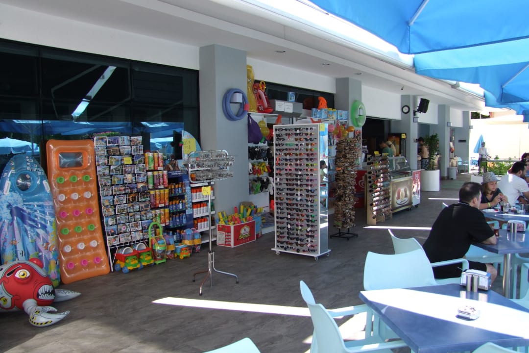 Shops in der Poolalage Avena Resort & Spa