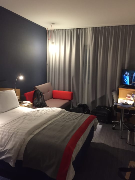 Zimmer Holiday Inn Express Frankfurt - Airport