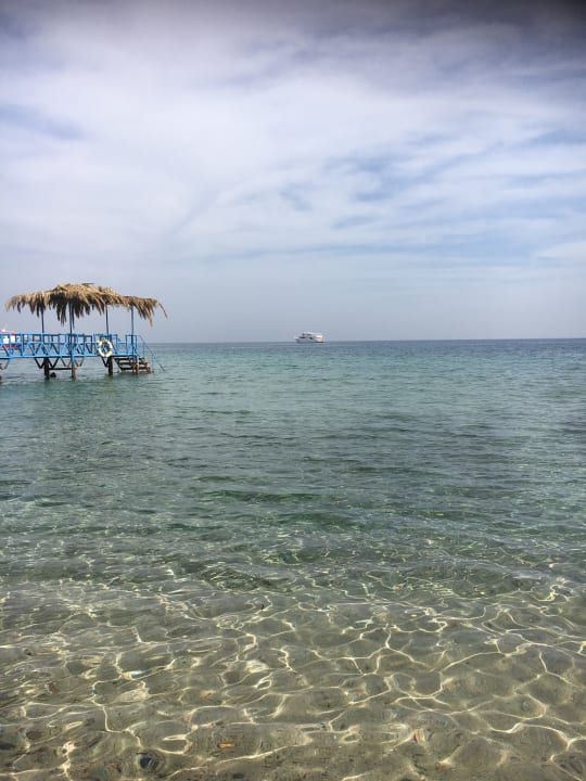 Strand Menaville Safaga