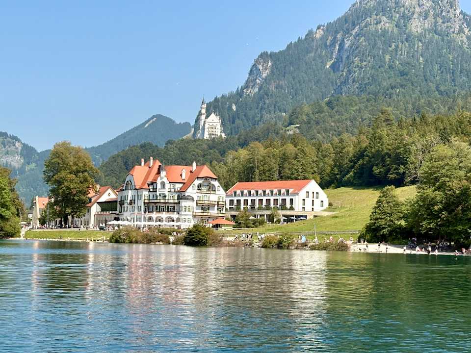 Außenansicht AMERON Neuschwanstein Alpsee Resort & Spa