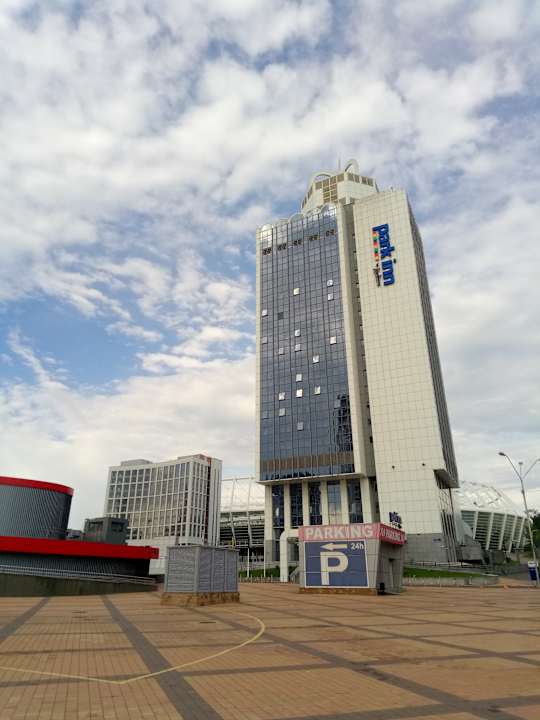 Außenansicht Park Inn by Radisson Kyiv Troyitska