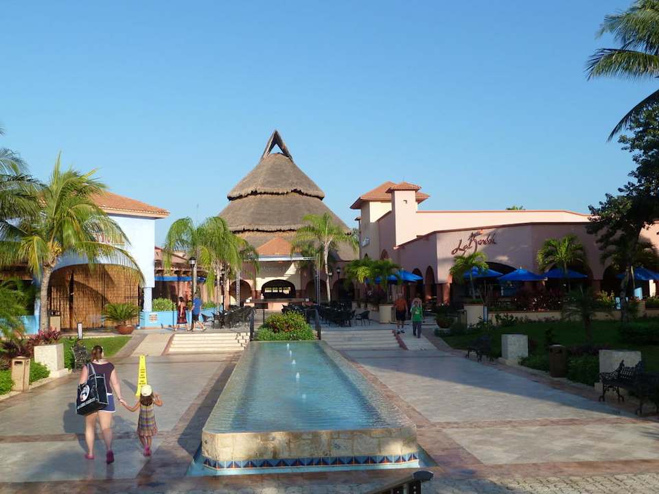 Aussenbereich im Sandos Beach Sandos Playacar Select Club Adults only - All Inclusive