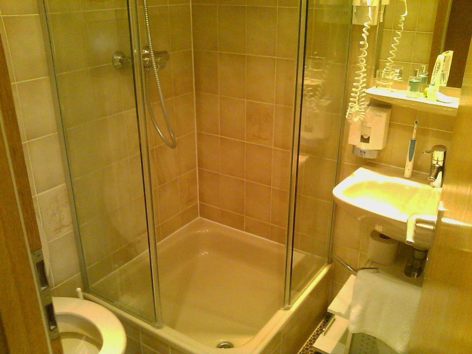 Badezimmer Landhaus Heubach