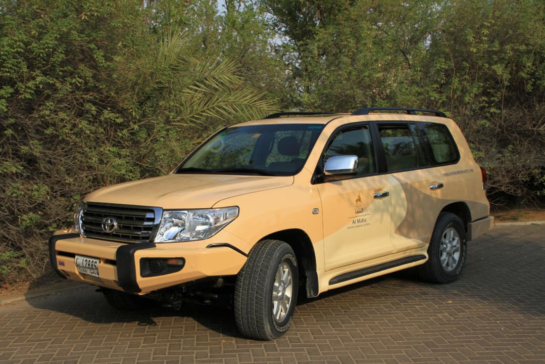 Resorteigene Jeeps Al Maha, A Luxury Collection Desert Resort & Spa