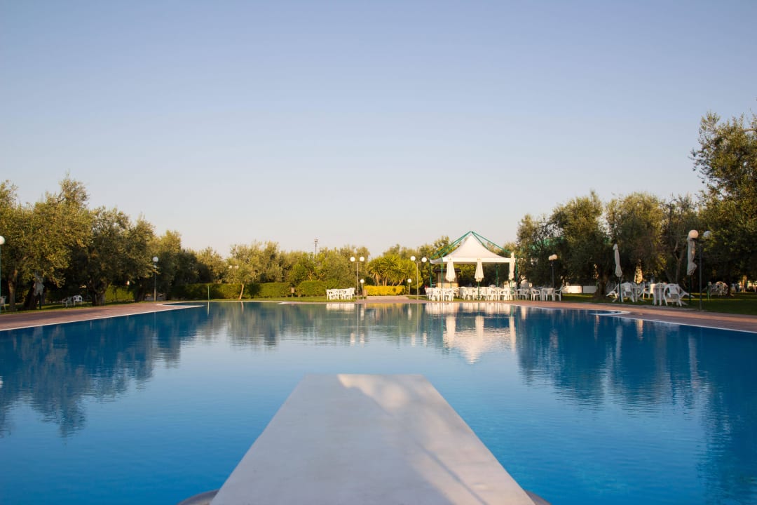 Swimming pool Hotel Giardino Degli Ulivi