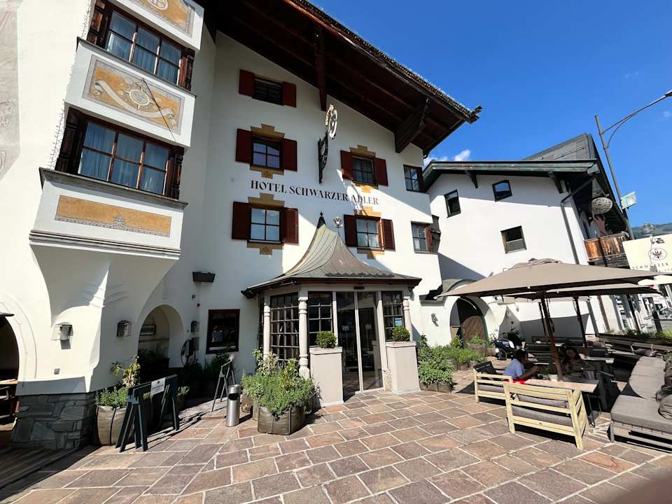 Außenansicht Hotel Schwarzer Adler