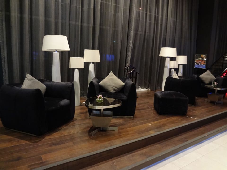Schick Hotel Park Plaza Bangkok Soi 18
