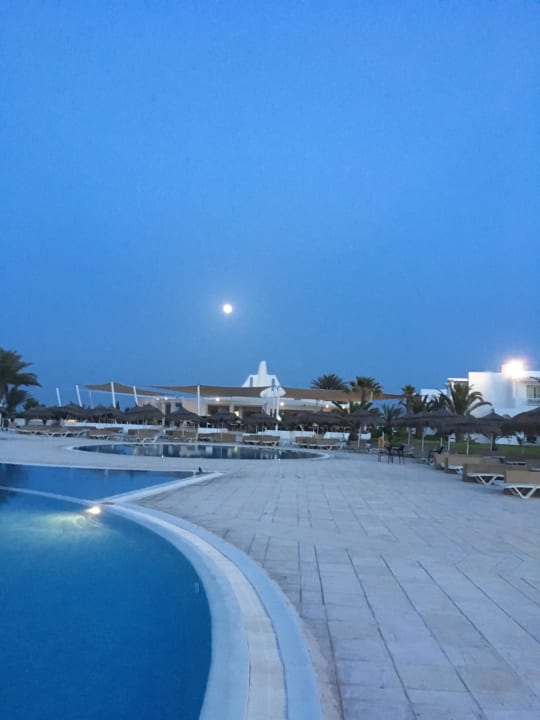 Pool Vincci Helios Beach