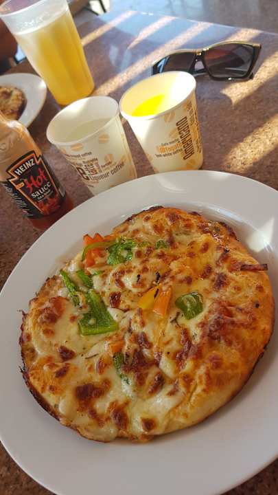 Lecker Pizza Pickalbatros Alf Leila Wa Leila Resort - Neverland Hurghada