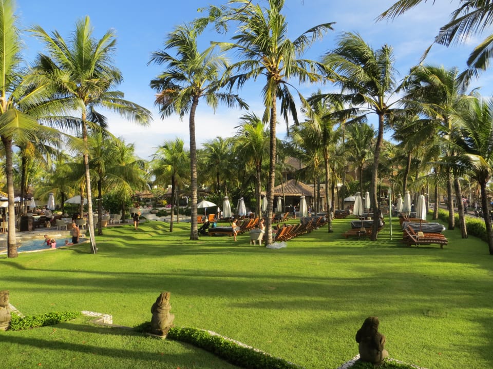 Gartenanlage Bali Mandira Beach Resort & Spa