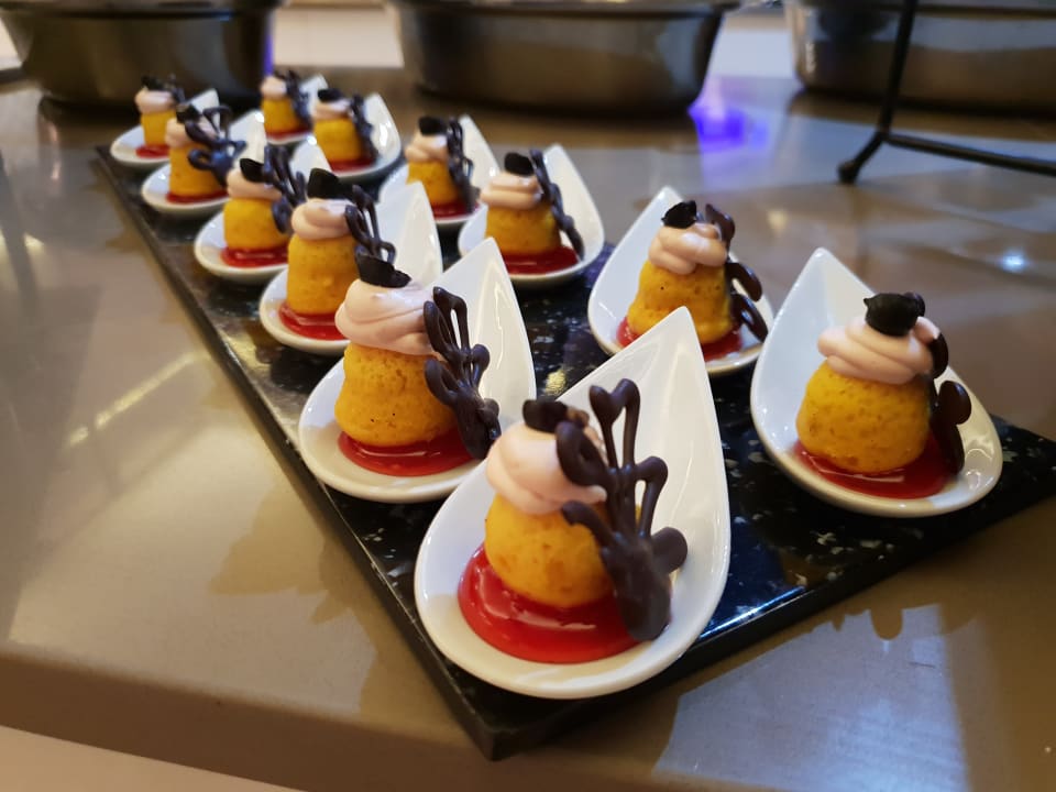 Gastro Hotel Grand Palladium Lady Hamilton Resort & Spa