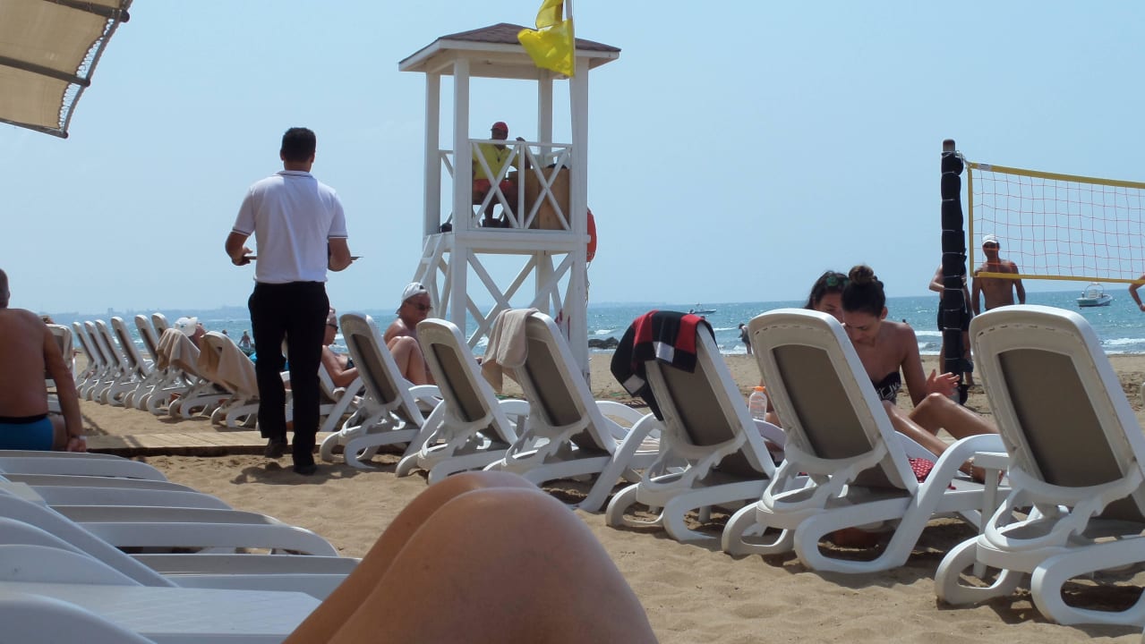 First-Class Bedienung Mary Hotel Side