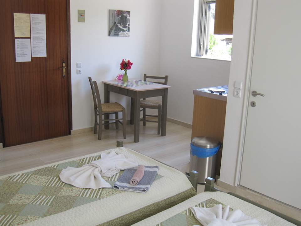 Zimmer Lion-Suites Kalyves