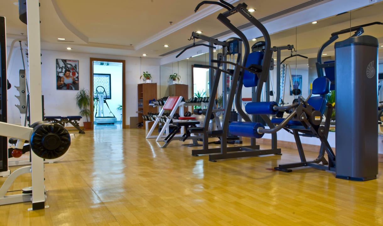 Gym Chelsea Tower Hotel Apartments