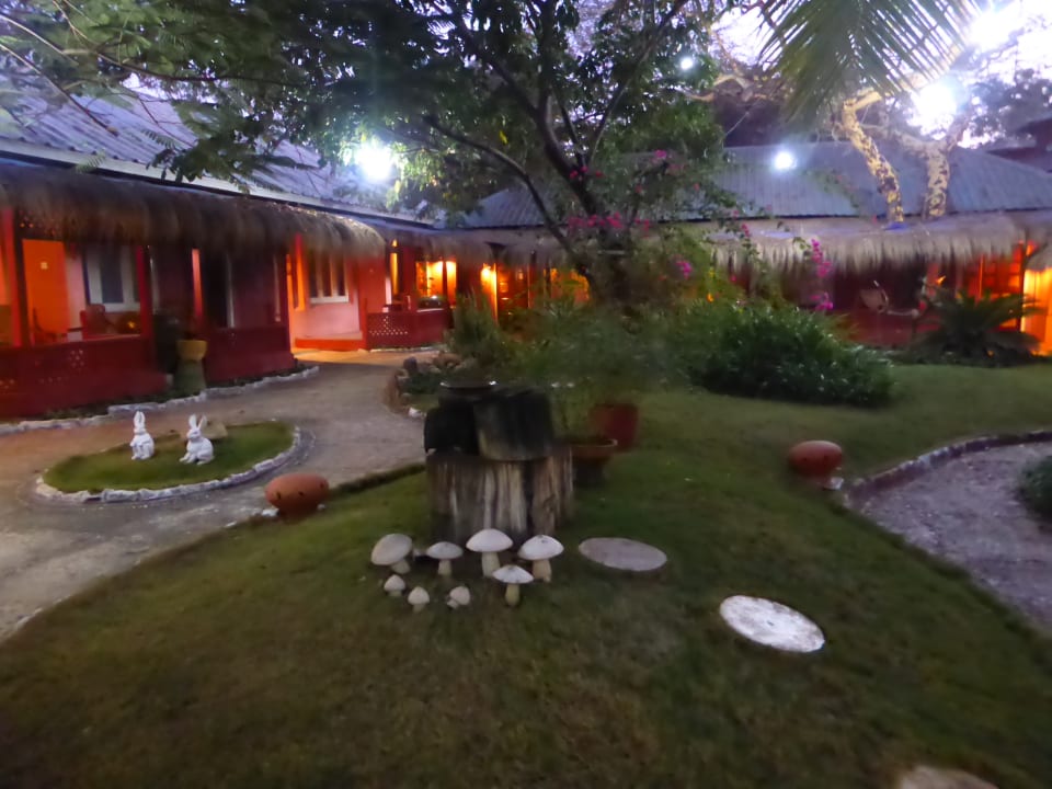 Gartenanlage Hotel Kaday Aung