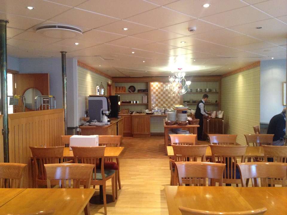 Der Frühstücksraum Sure Hotel Studio by Best Western Hotel Esplanade