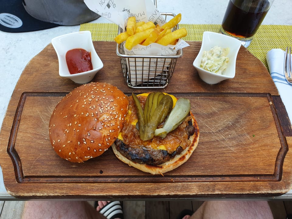 Gastro Acanthus Cennet Barut Collection