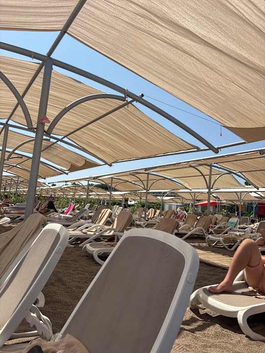 Strand Adalya Elite Lara