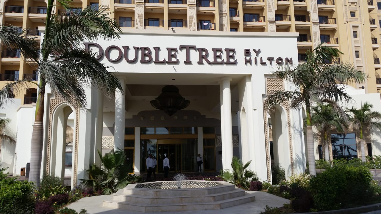 Außenansicht DoubleTree by Hilton Resort & Spa Marjan Island