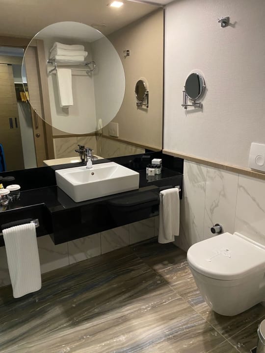 Zimmer Royal Wings Hotel