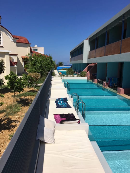 Pool Harmony Boutique Resort