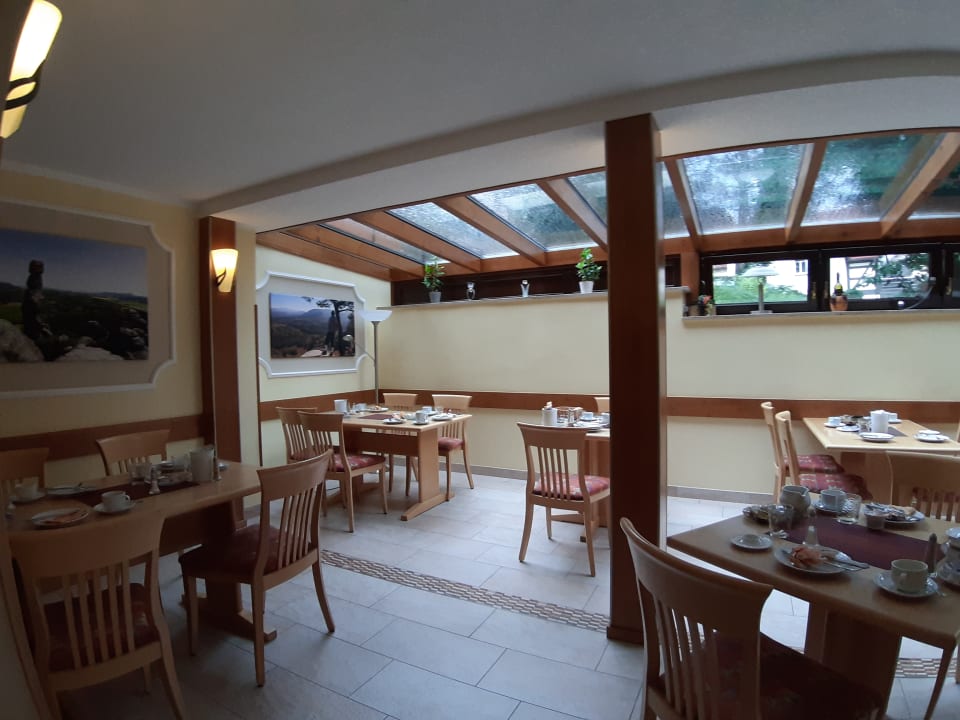 Gastro Hotel Elbpromenade