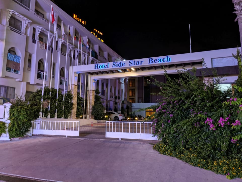Lobby Side Star Beach