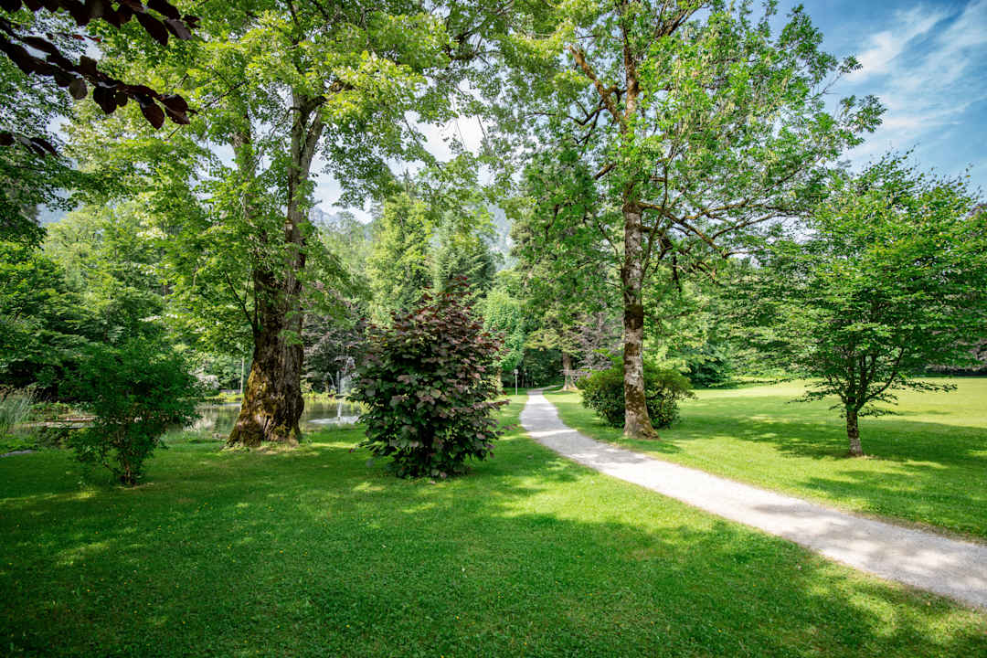 Gartenanlage Ferienwohnung Mitterer Schlosspark Grubhof