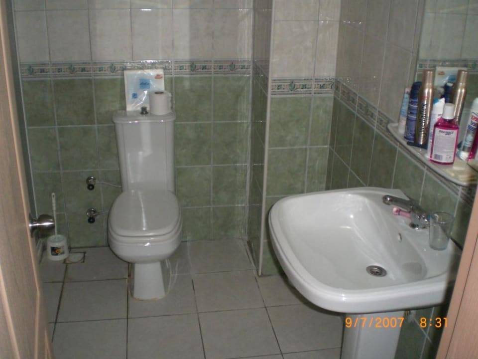 Badezimmer Club Turtas Beach Hotel