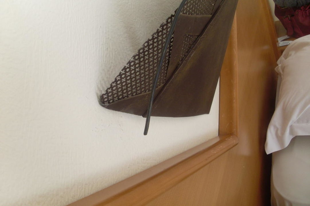 Lampe über dem Bett Hotel Djerba Resort