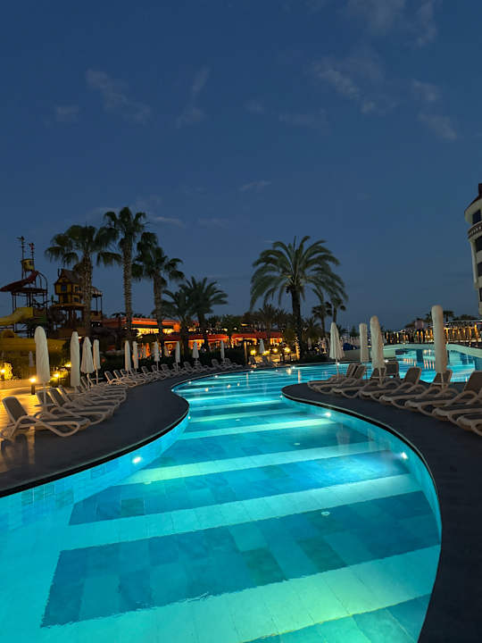 Pool Kirman Belazur Resort & Spa