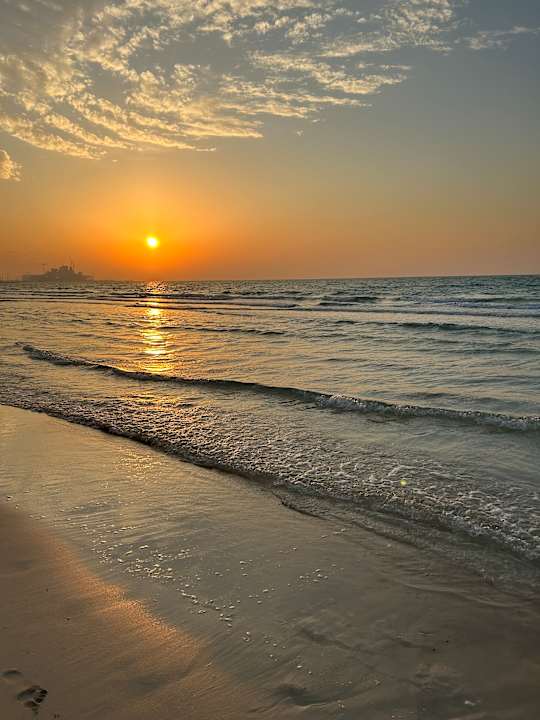 Strand Rixos Premium Saadiyat Island