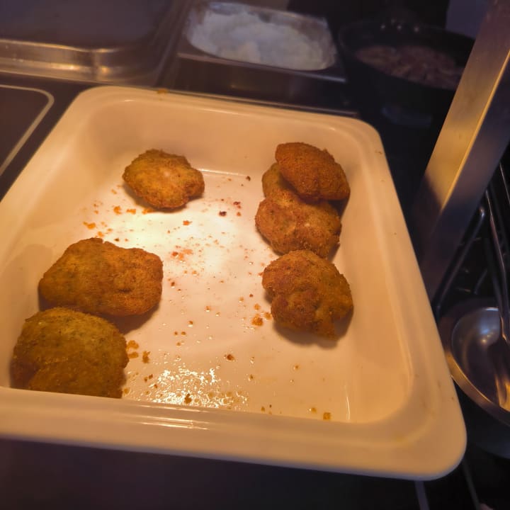 Gastro Can Garden Beach