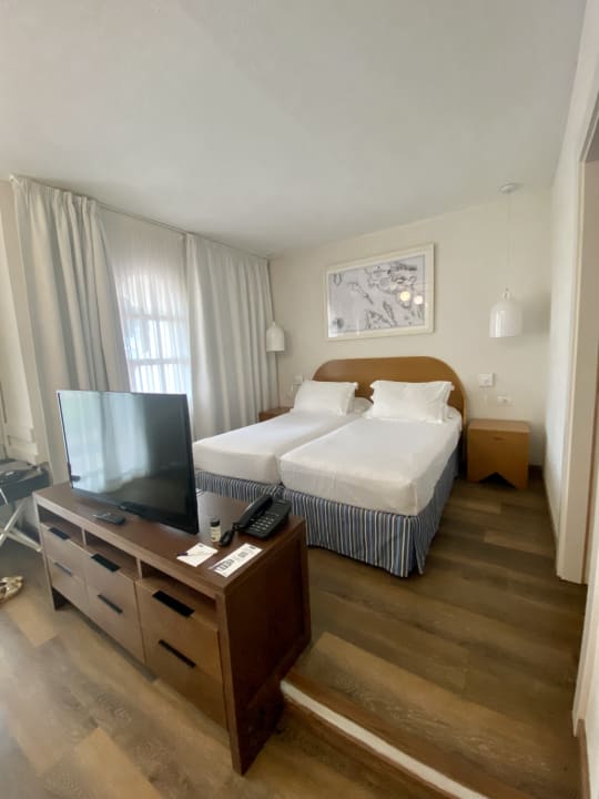 Zimmer H10 Ocean Suites