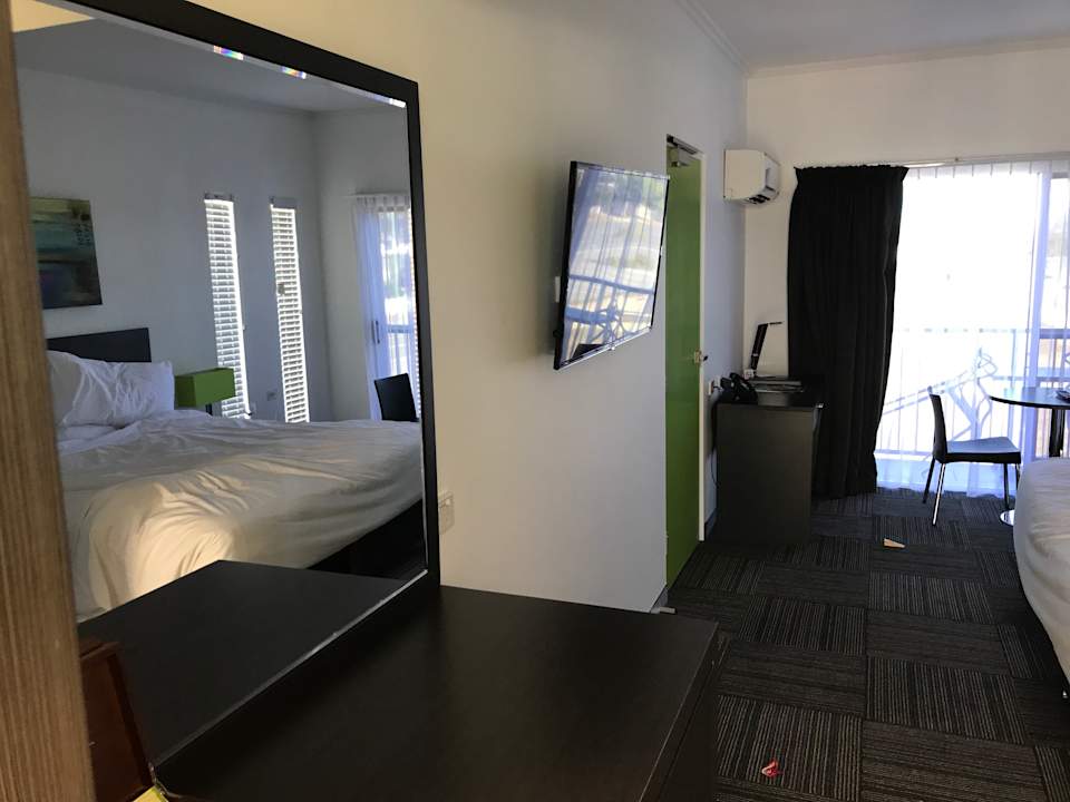 Zimmer Potter's Oceanside Motel