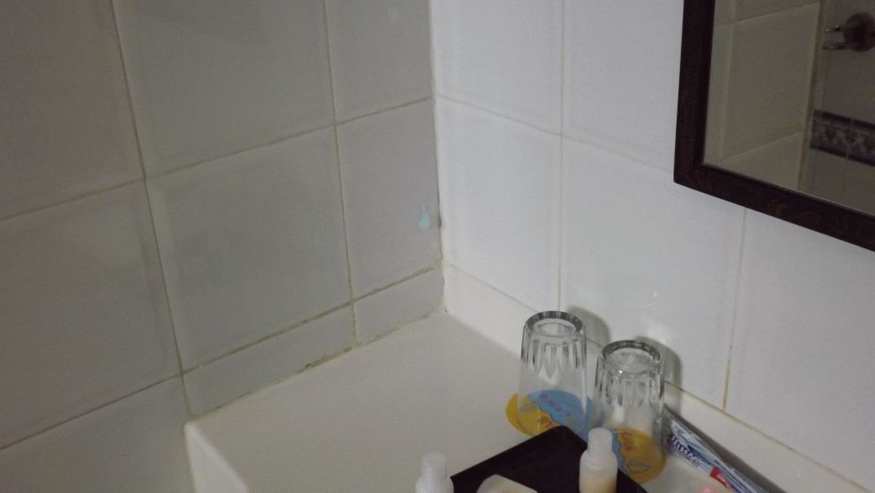 Rasierschaum, 12 Tage nicht entfernt Monarque Club Rivage