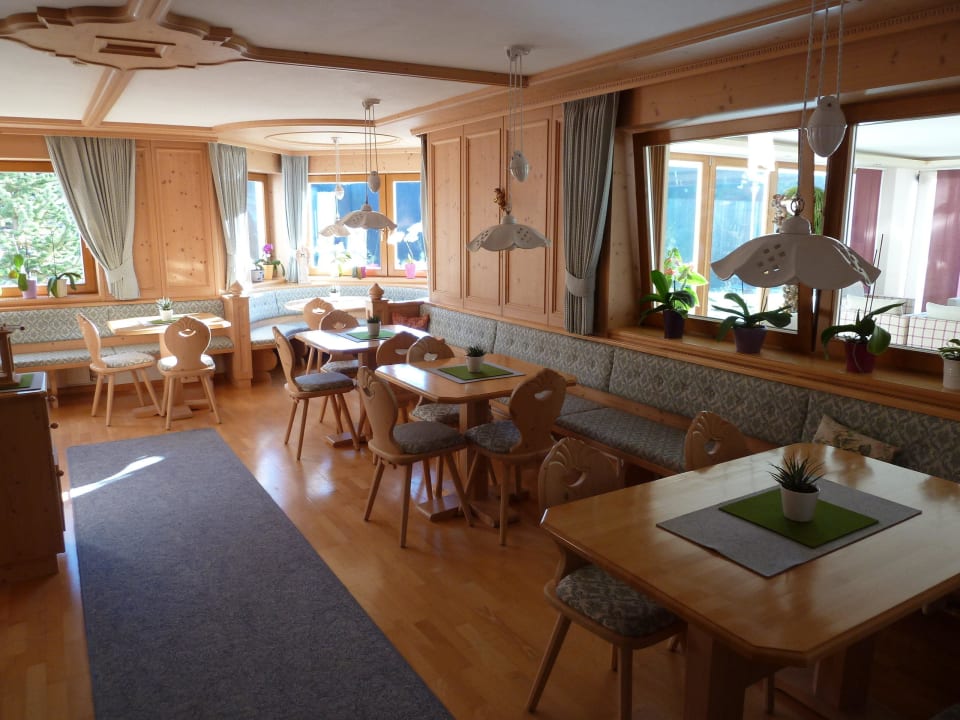 Stüberl Brunelle Seiser Alm Lodge