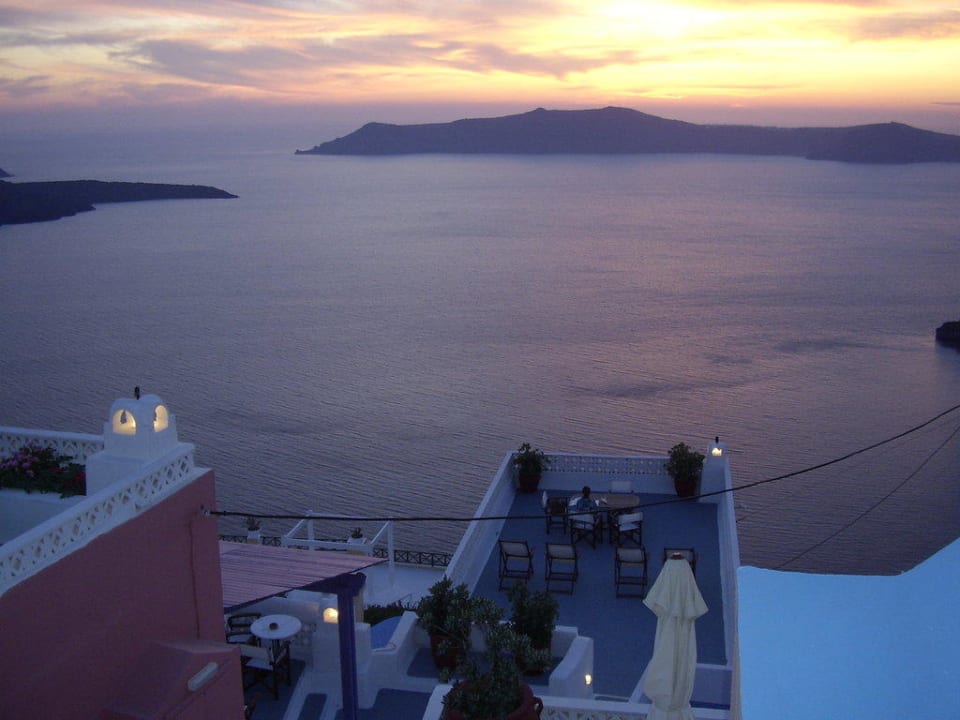 Blick in die Caldera Hotel Cliff Side Suites