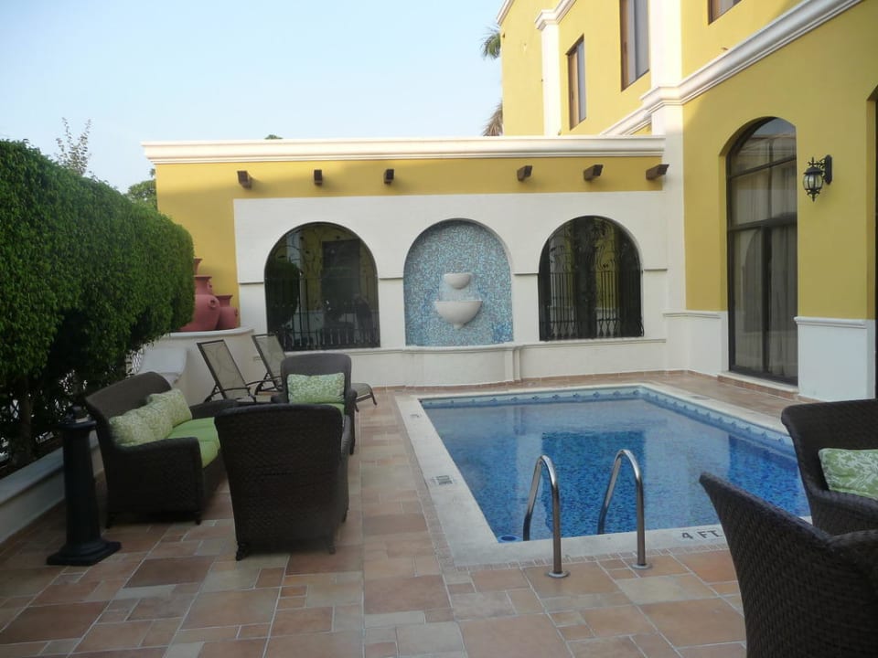 Kleiner Pool Hotel Plaza Campeche