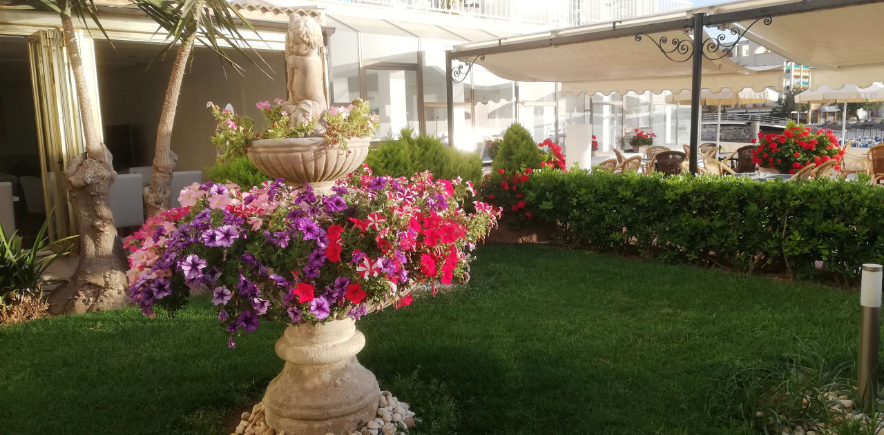 Gartenanlage Hotel Club S'Illot